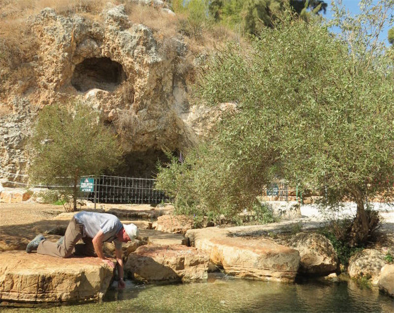 The Harod Spring and the Cave of Gideon
